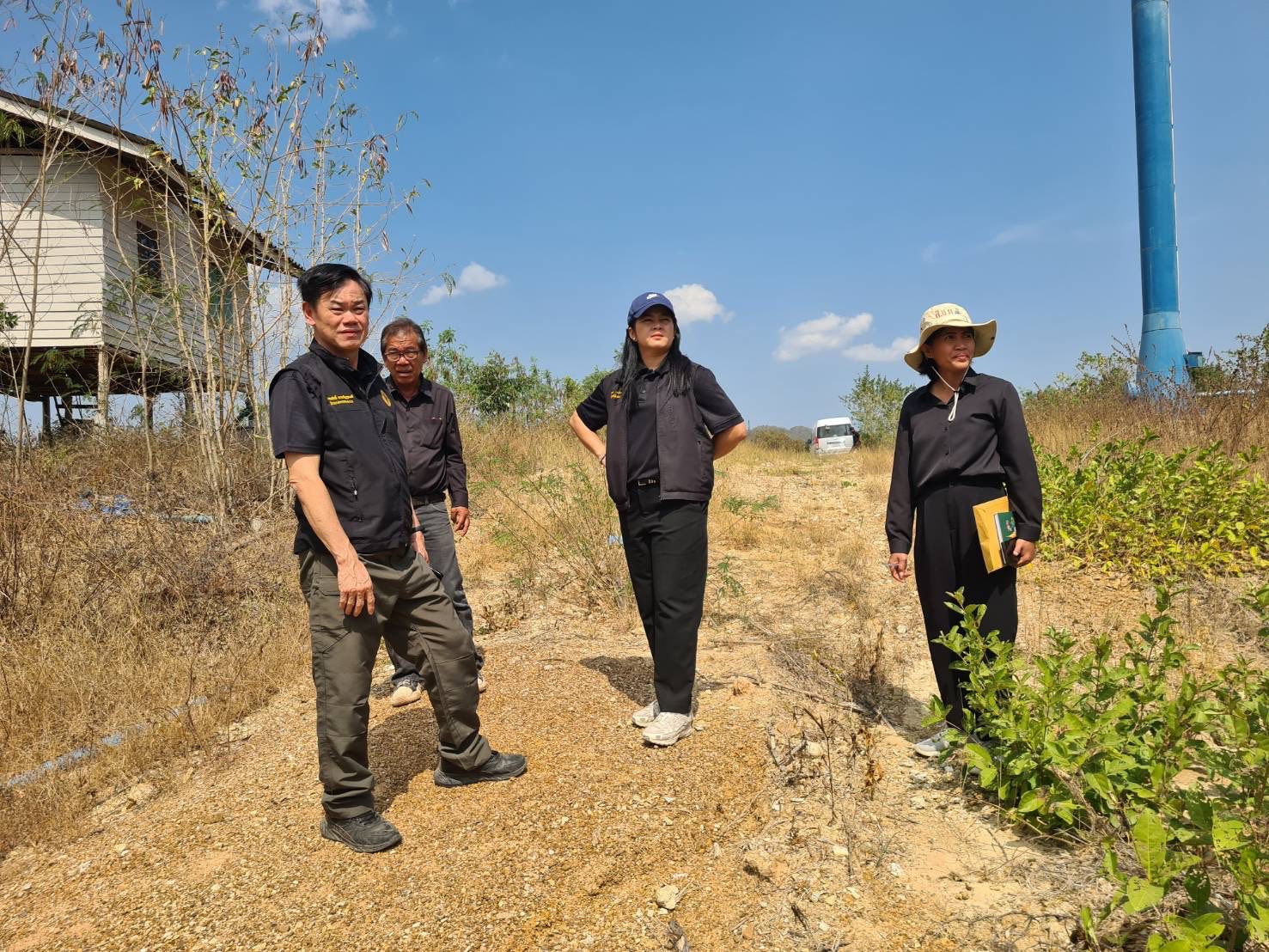 title - ผู้ตรวจราชการกรม ลงพื้นที่โครงการแก้ไขปัญหาที่ดินสภาประชาชน 4 ภาค จังหวัดเพชรบุรี